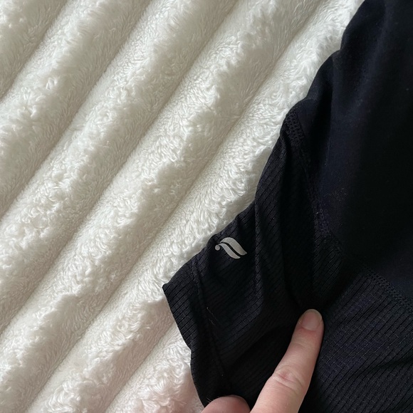 Fabletics Black Racerback Tank Top - Picture 5 of 6